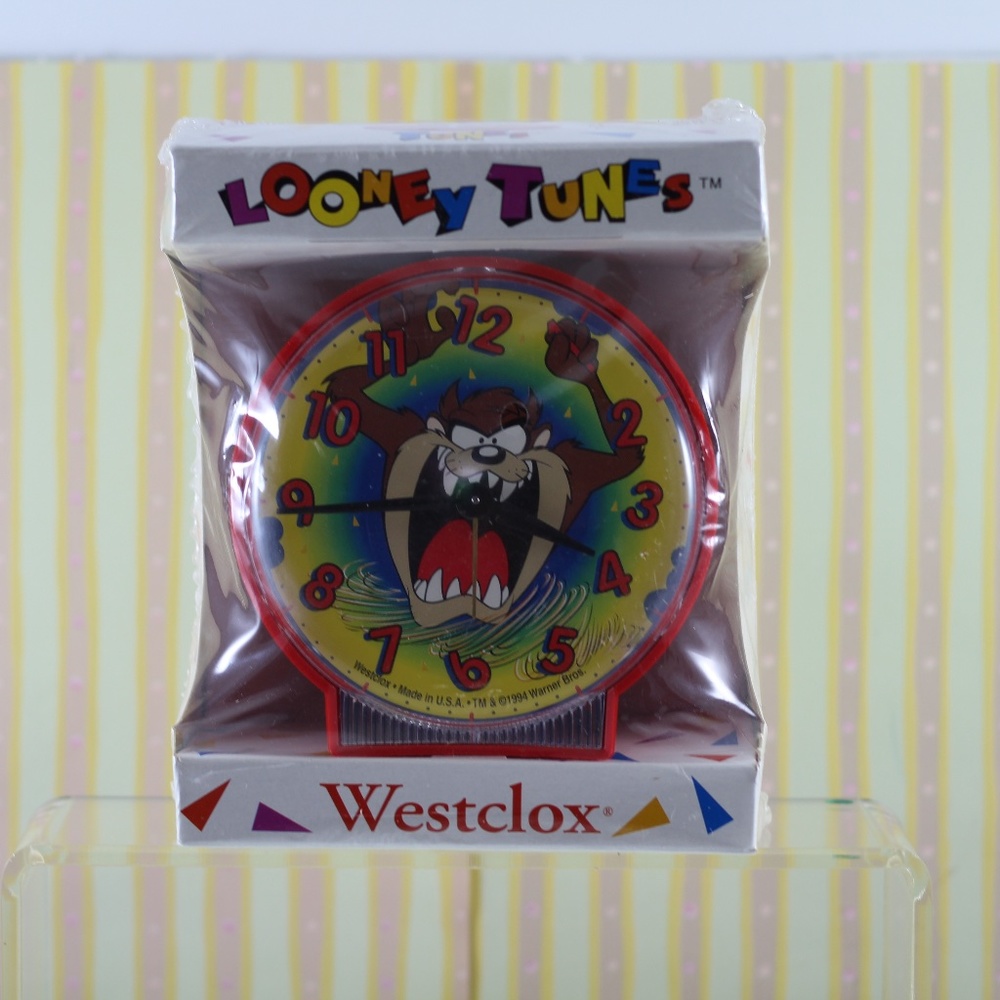 NIB Westclox 1994 Looney Tunes Clock Tasmanian Devil